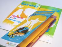Gestaltung lang-DIN Broschüre (Serienheft) für Ferien- und Halbjahresprogramme